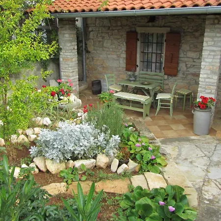 Holiday Home In Liznjan/Istrien 8962